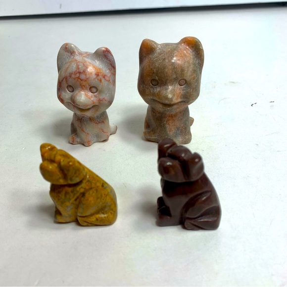 Four Figurines Natural Stone gemstone decor. Two cats and two dogs. - Picture 1 of 11